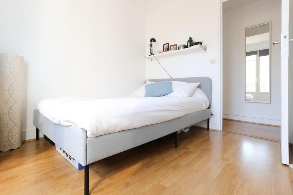 Gaspar - 2 Pieces Au Dernier Etage Avec Balcon Boulogne-Billancourt Dış mekan fotoğraf